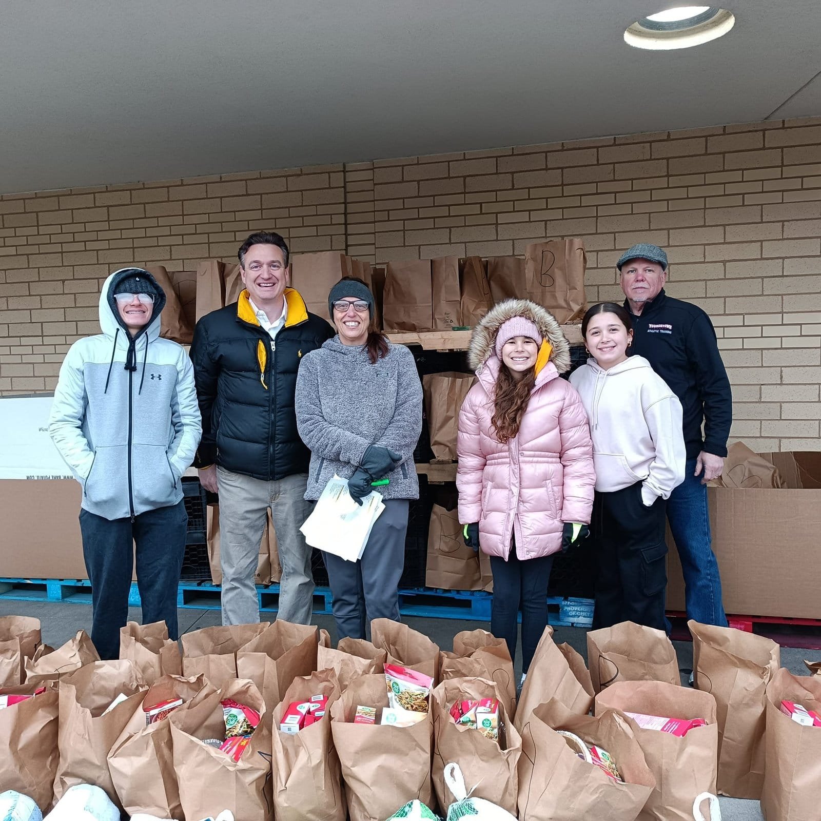 Foundation Fund Deliveries Over 400 Families Thanksgiving Dinner Throughout the Area